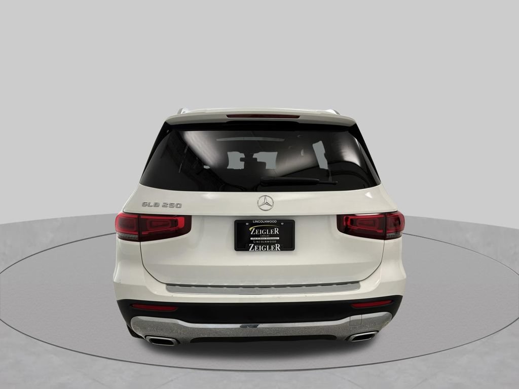 Used 2023 Mercedes-Benz GLB 250 image 9