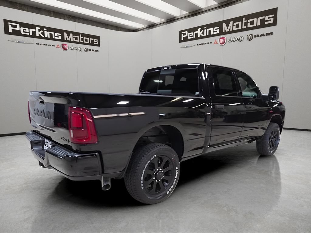 New 2026 RAM 2500 Big Horn AWD/4WD image 5