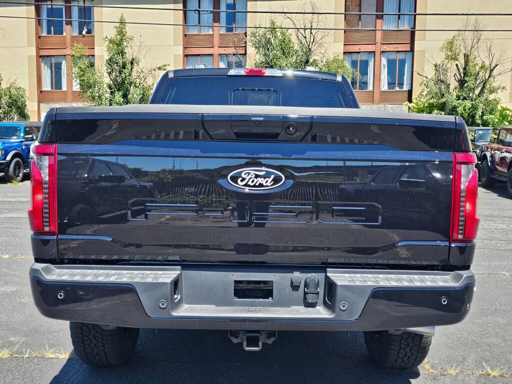 New 2026 Ford F150 XLT w/ Equipment Group 302A MID AWD/4WD image 4