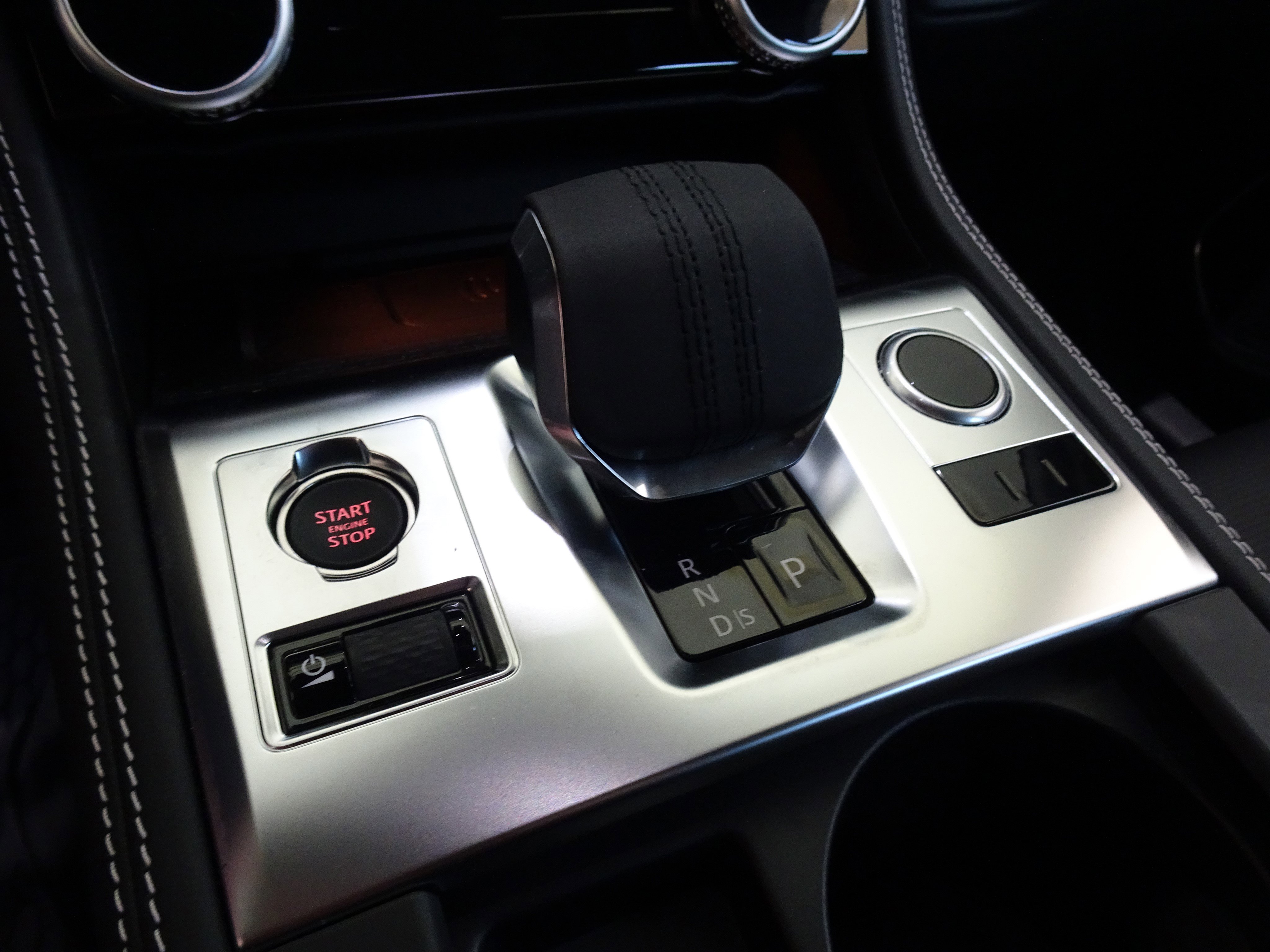 New 2025 Jaguar F-PACE R-Dynamic S image 20