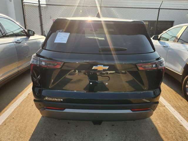 Used 2026 Chevrolet Equinox LT FWD image 5