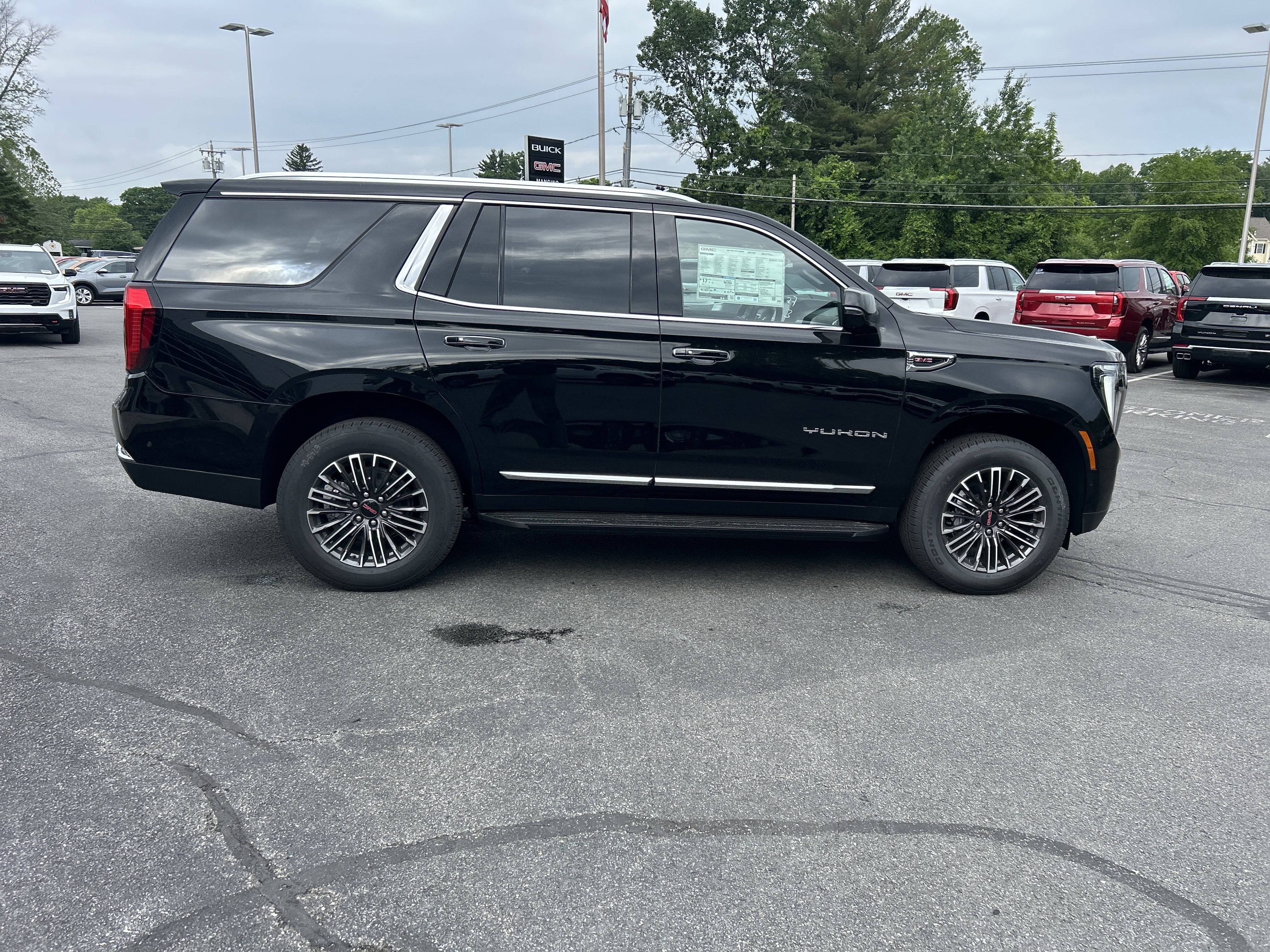 New 2026 GMC Yukon Elevation AWD/4WD image 17