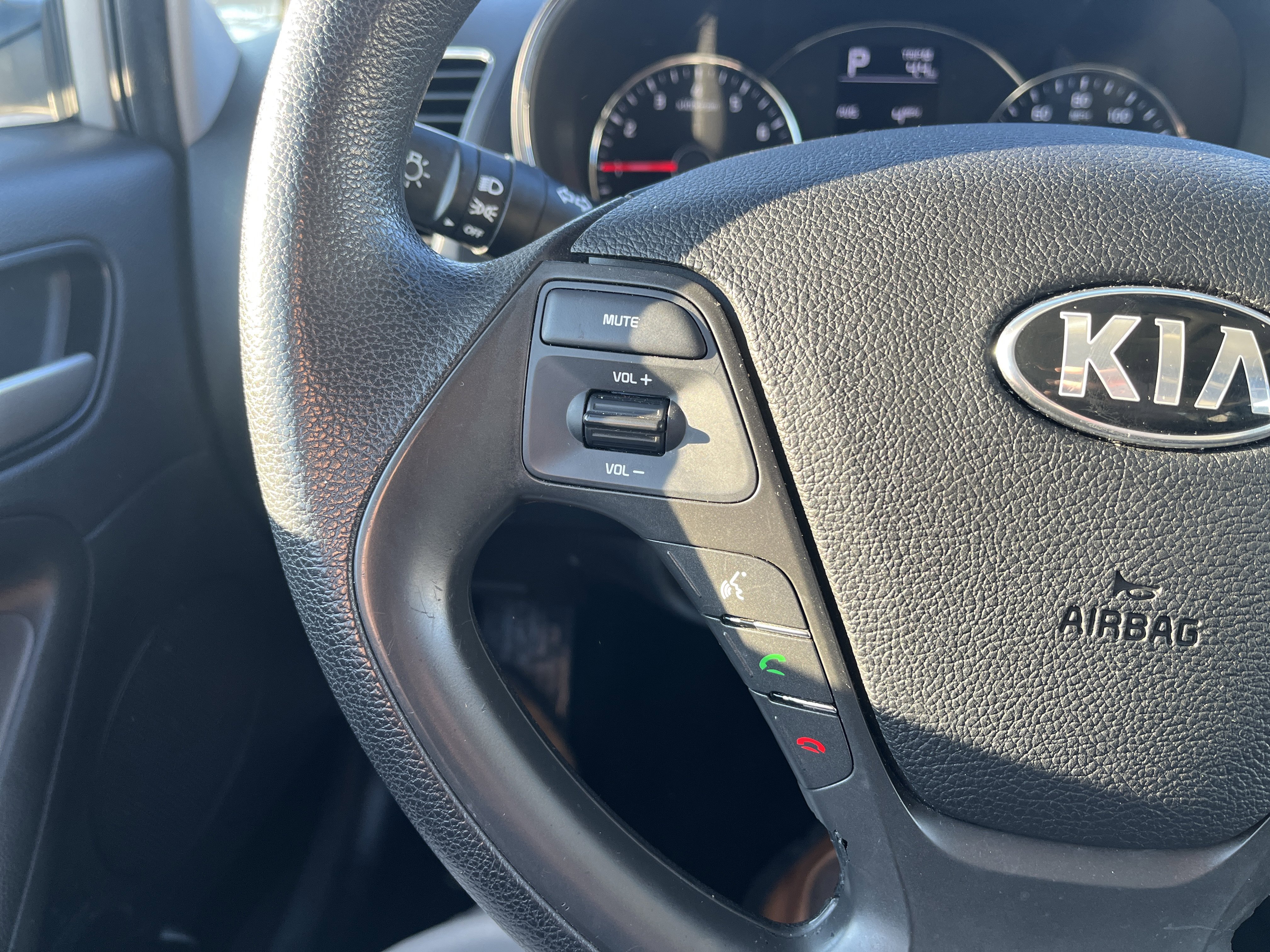 Used 2017 Kia Forte LX image 16