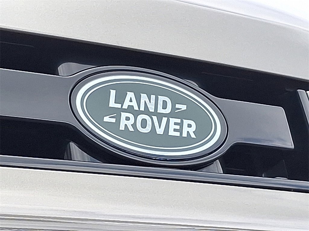 New 2025 Land Rover Defender 110 S image 22