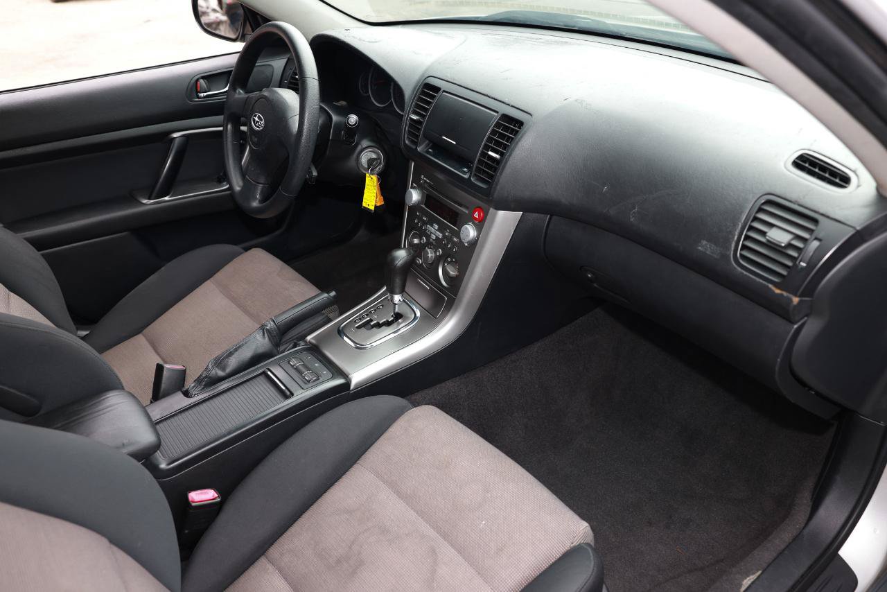 Used 2007 Subaru Outback 2.5i AWD/4WD image 18