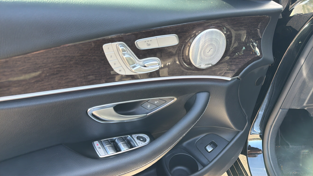Used 2022 Mercedes-Benz E 350 Sedan image 10