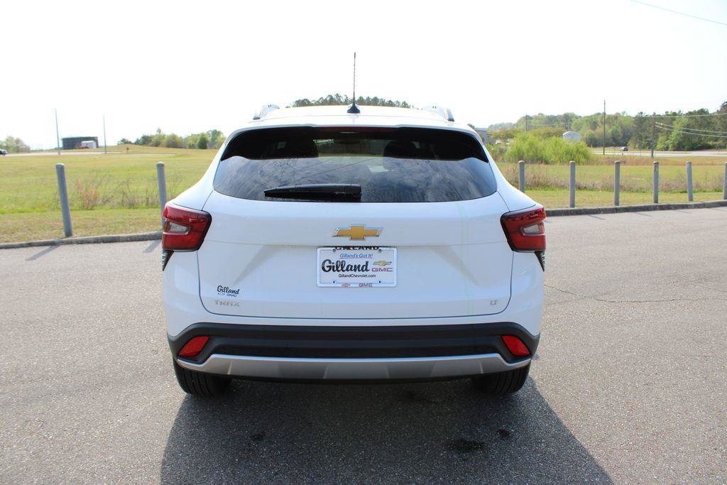 New 2026 Chevrolet Trax LT image 17