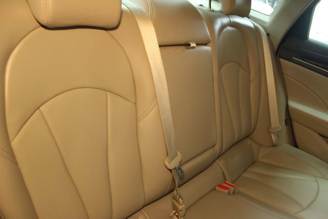 Used 2018 Buick LaCrosse Essence w/ Sun and Shade Package image 14