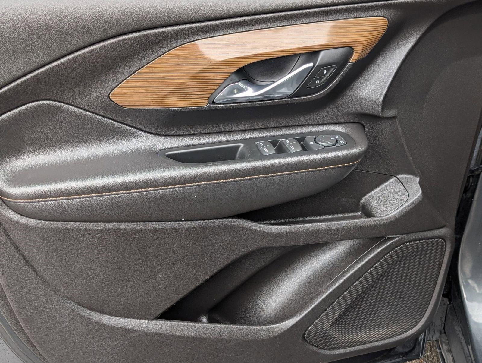 Used 2018 GMC Terrain SLE w/ Driver Convenience Package image 14