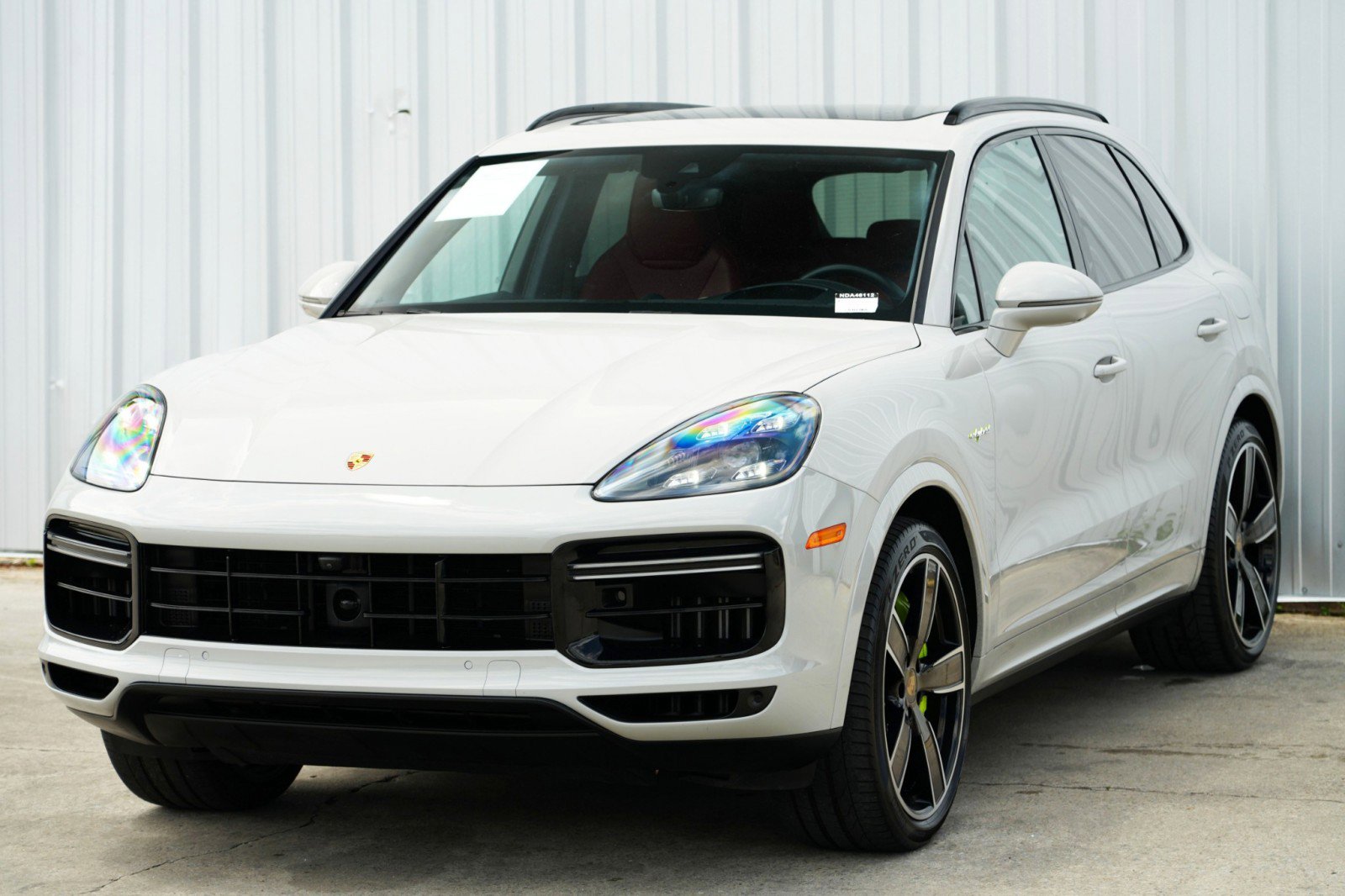 Used 2022 Porsche Cayenne Turbo S w/ Assistance Package image 53