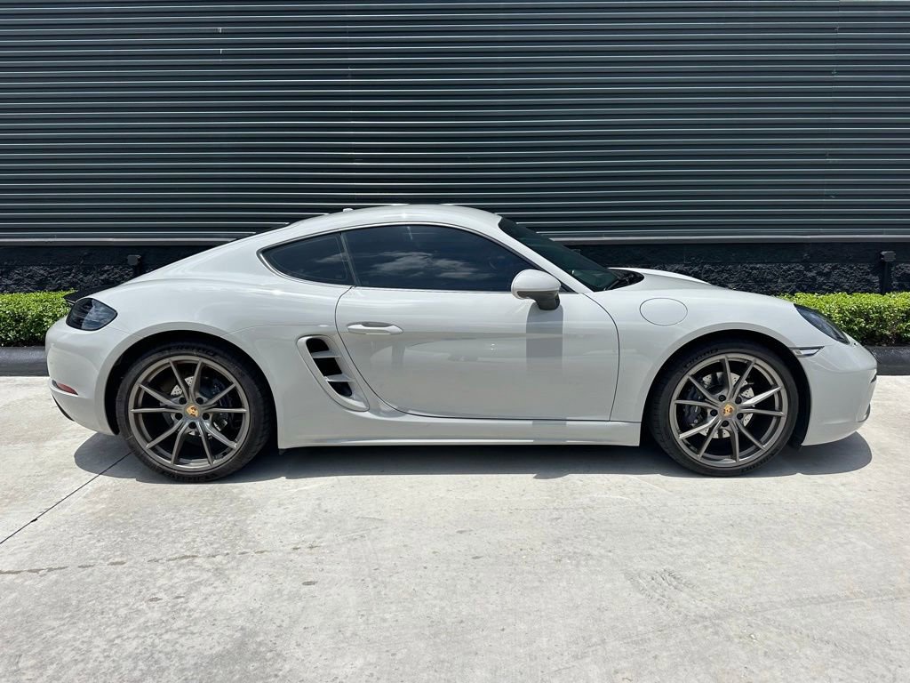 Certified 2025 Porsche 718 Cayman RWD image 10