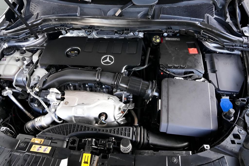 Used 2022 Mercedes-Benz GLA 250 4MATIC image 46