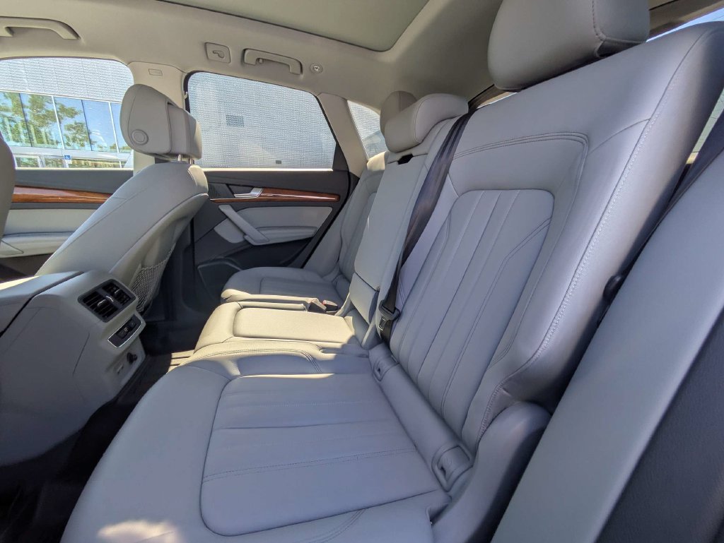 Used 2023 Audi Q5 2.0T Premium Plus w/ Premium Plus Package AWD/4WD image 22