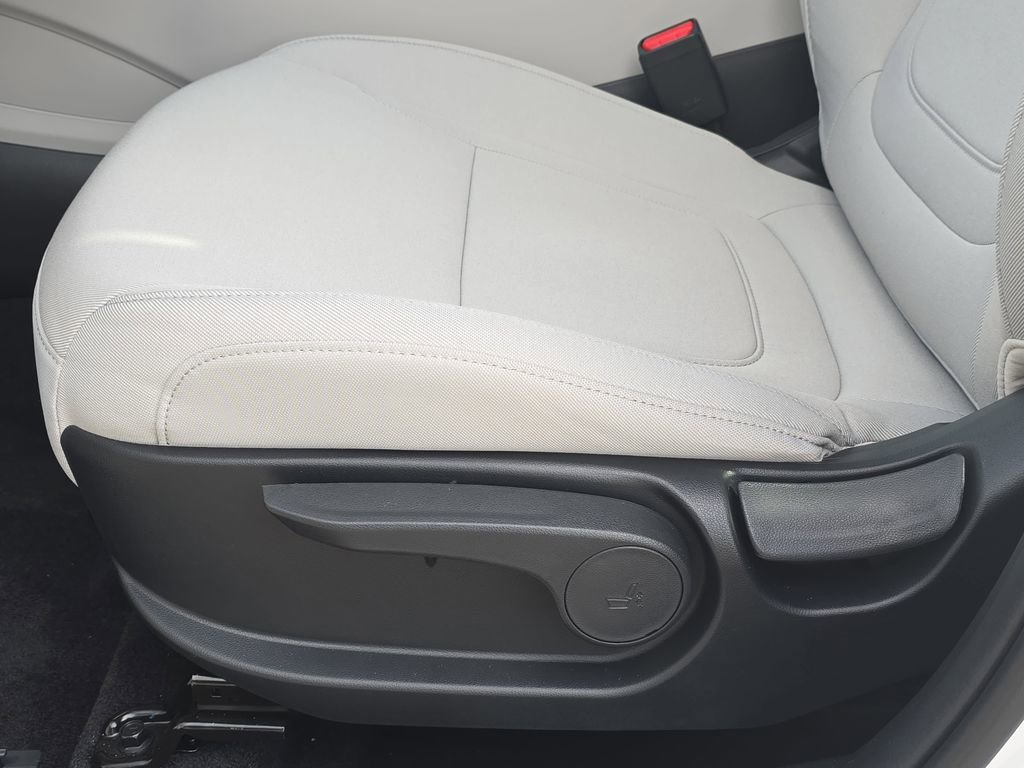 New 2026 Hyundai Tucson SE image 27