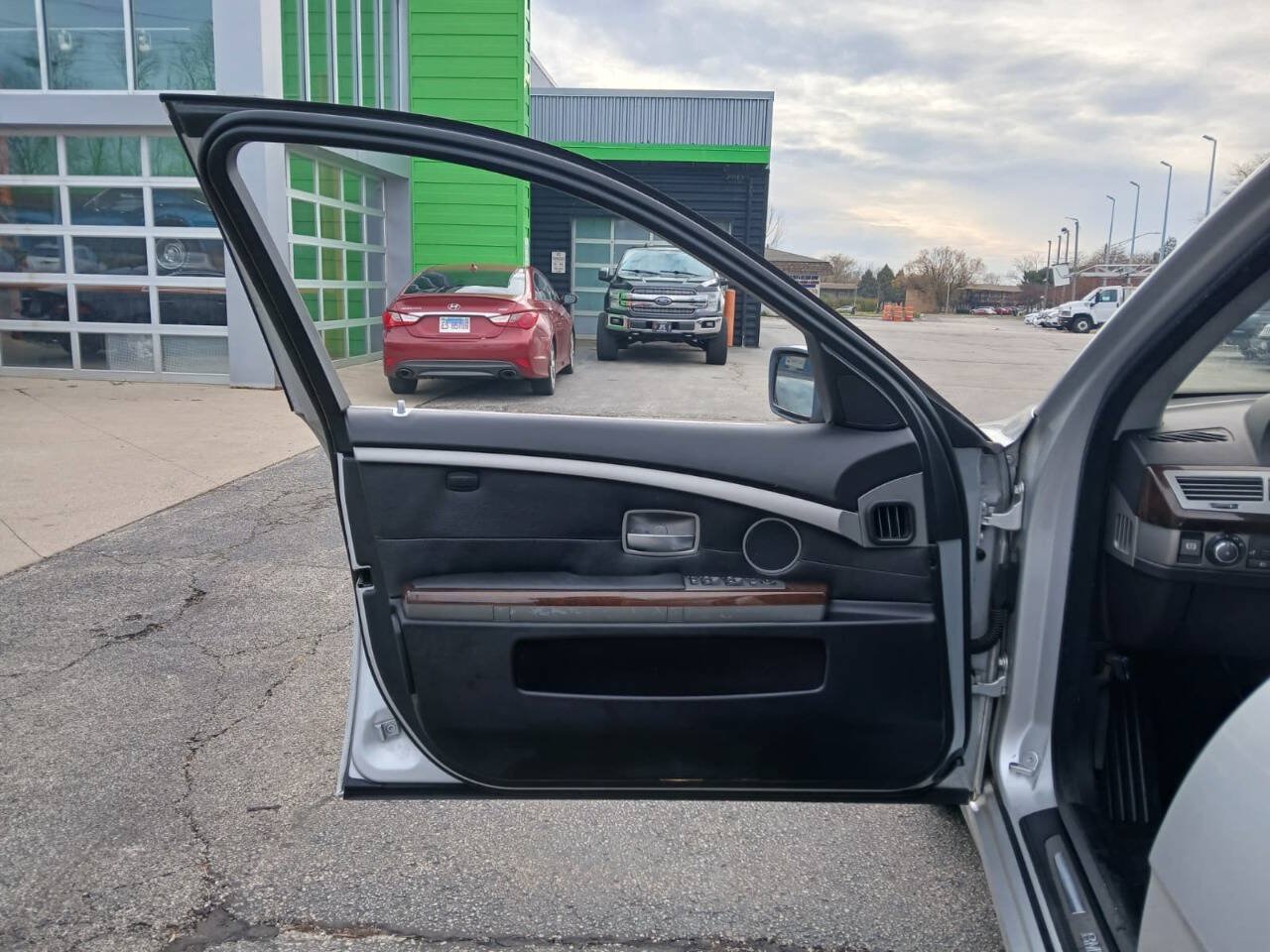 Used 2007 BMW 750Li RWD image 13
