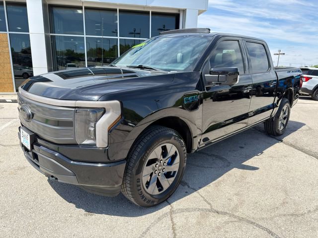 Used 2024 Ford F150 Lightning Lariat AWD/4WD image 3