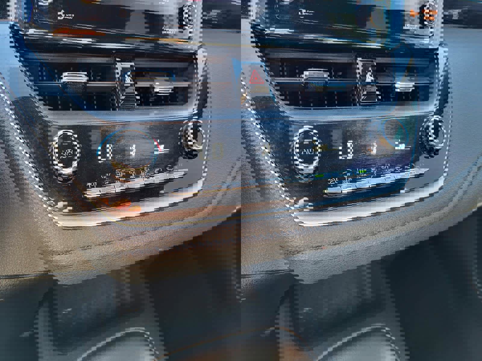 Used 2022 Toyota Corolla SE image 20