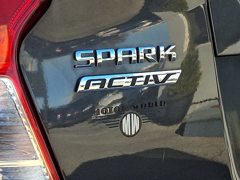 Used 2017 Chevrolet Spark ACTIV image 29