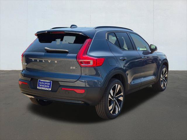 New 2026 Volvo XC40 B5 Ultra w/ Protection Package Premier AWD/4WD image 2