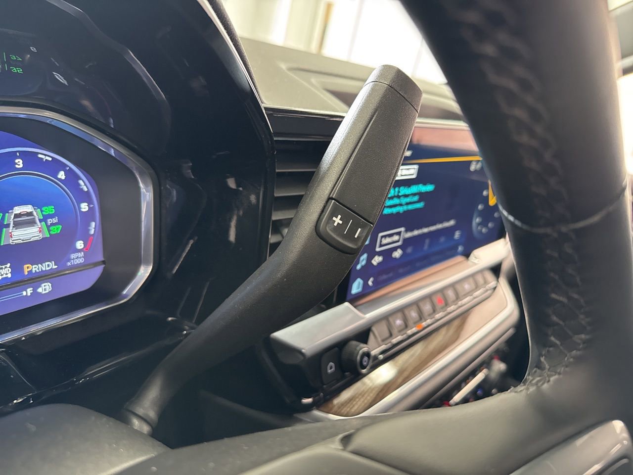 Used 2023 Chevrolet Silverado 1500 RST image 19