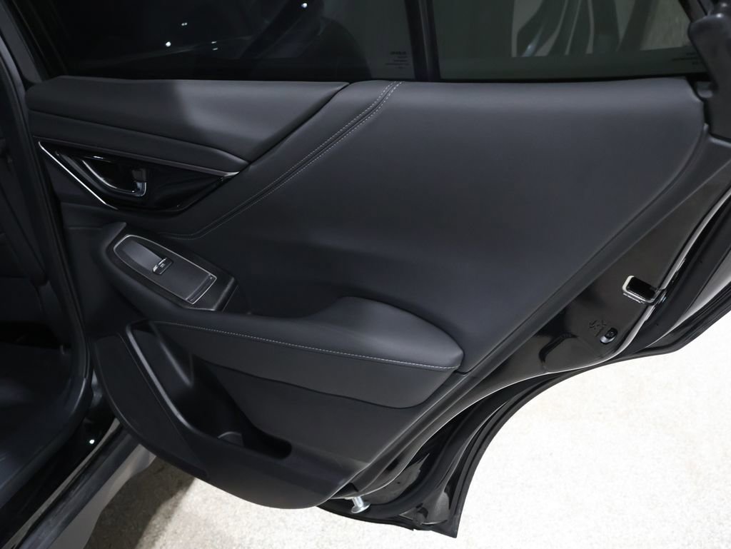 Used 2025 Subaru Outback Limited image 22