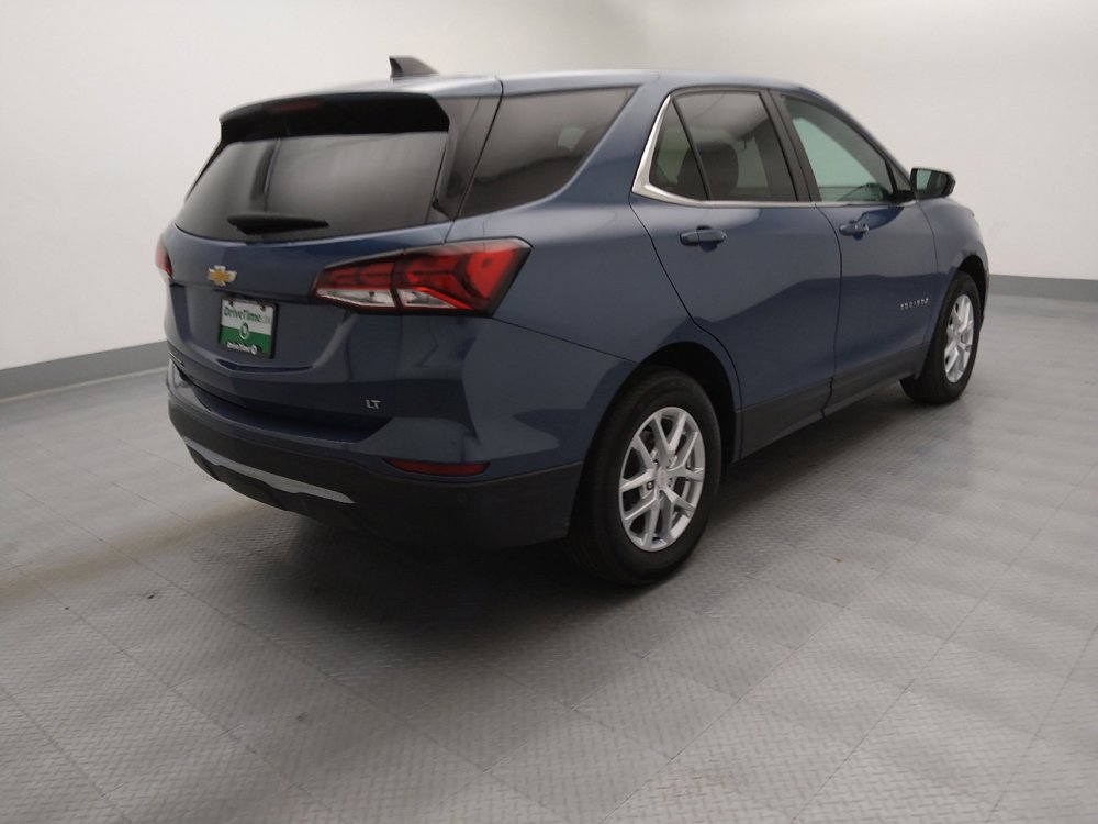Used 2024 Chevrolet Equinox LT w/ Driver Convenience Package FWD image 9
