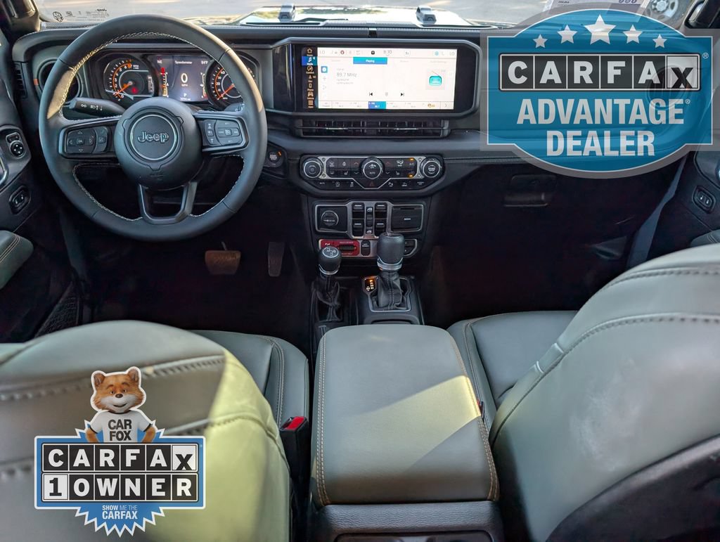 Used 2025 Jeep Gladiator Mojave AWD/4WD image 19