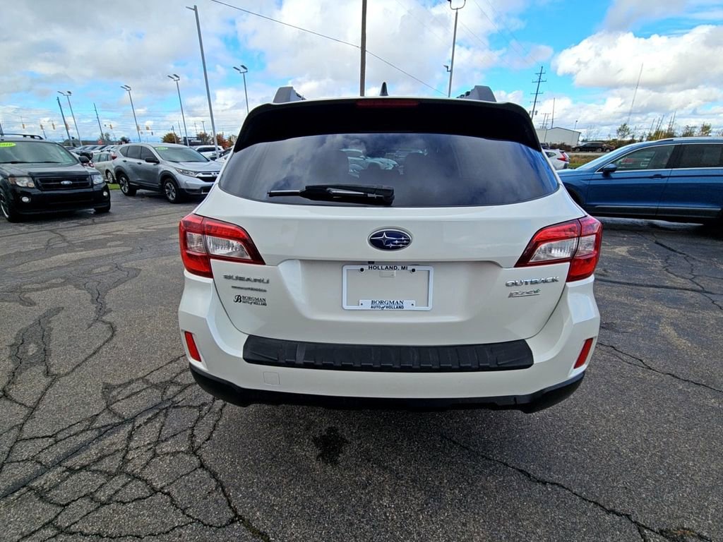Used 2017 Subaru Outback 2.5i Premium w/ Popular Package #1 image 3