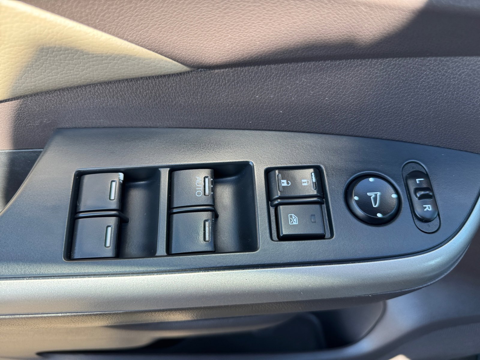 Used 2013 Honda CR-V EX-L image 13