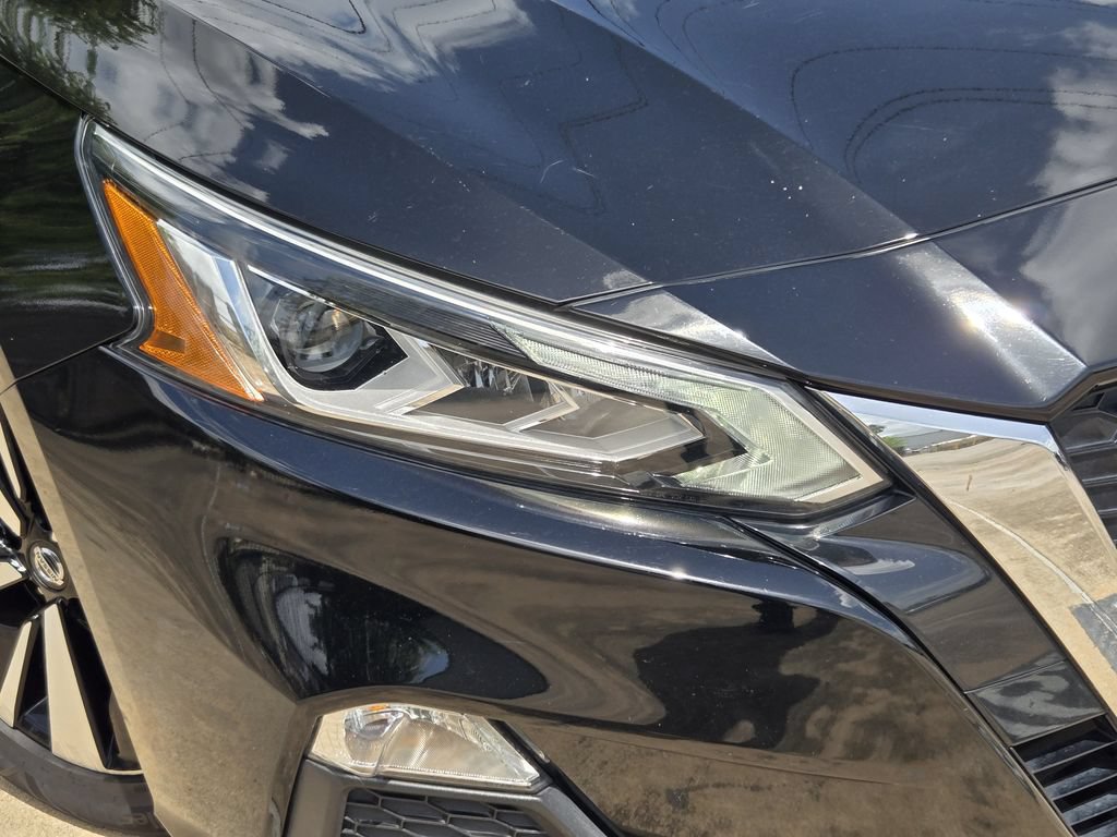 Used 2022 Nissan Altima 2.5 SV FWD image 10