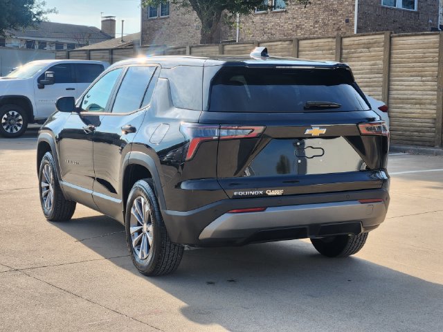 Used 2026 Chevrolet Equinox LT FWD image 3