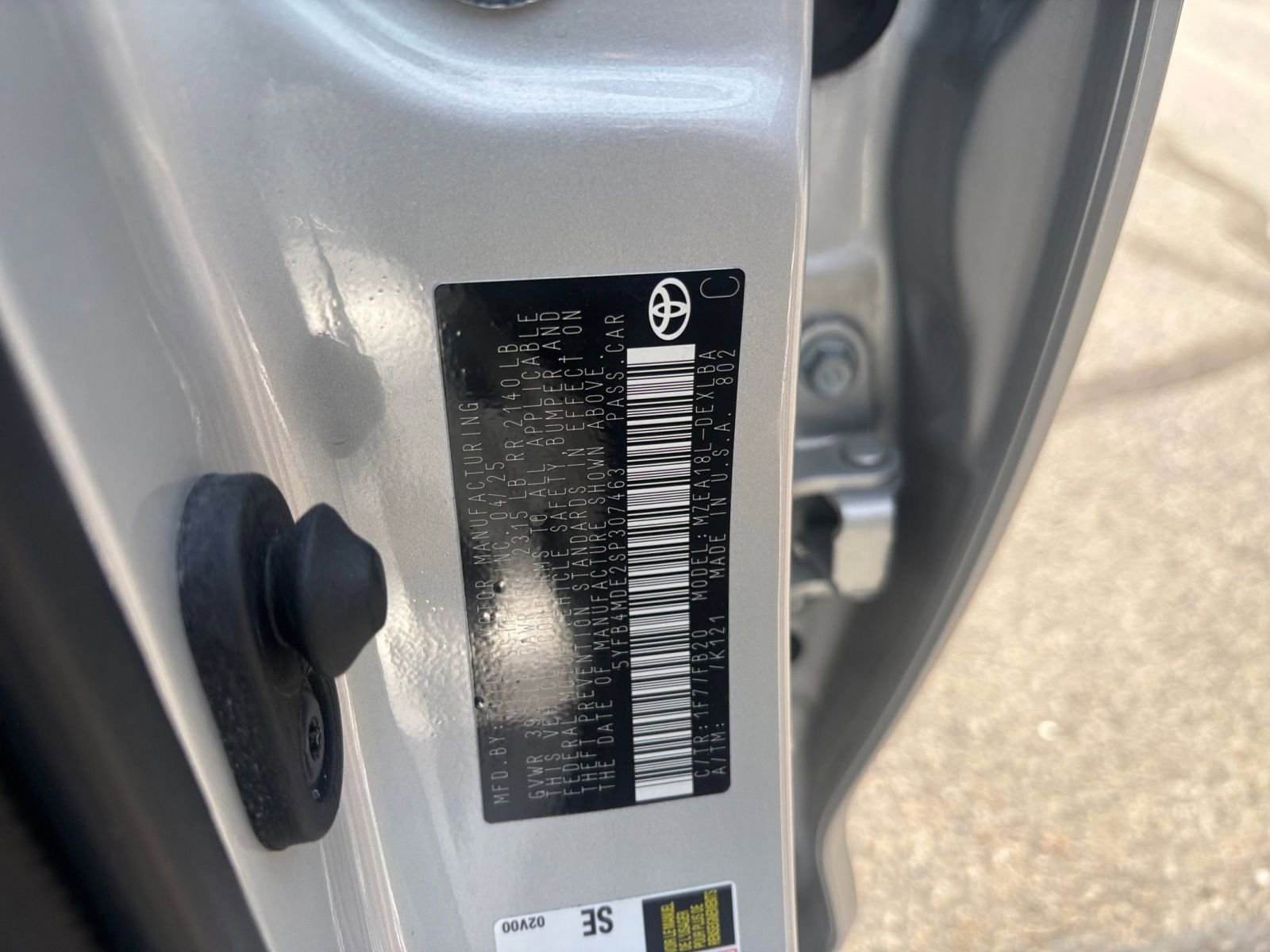 Used 2025 Toyota Corolla LE image 28