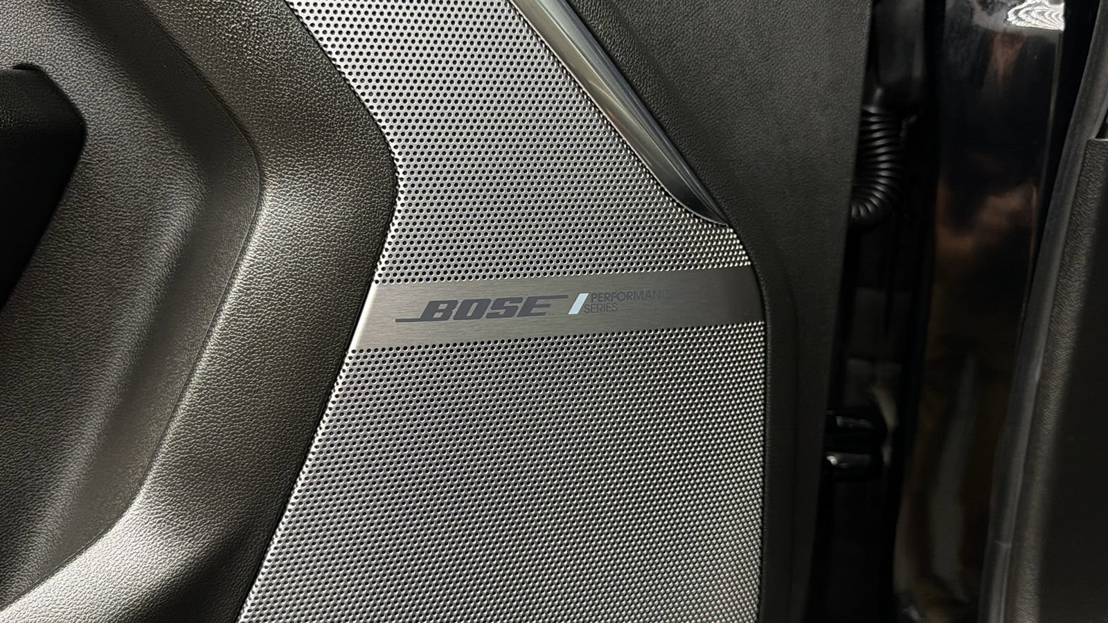 Used 2026 GMC Yukon XL Denali Ultimate w/ LPO, Floor Liner Package AWD/4WD image 22