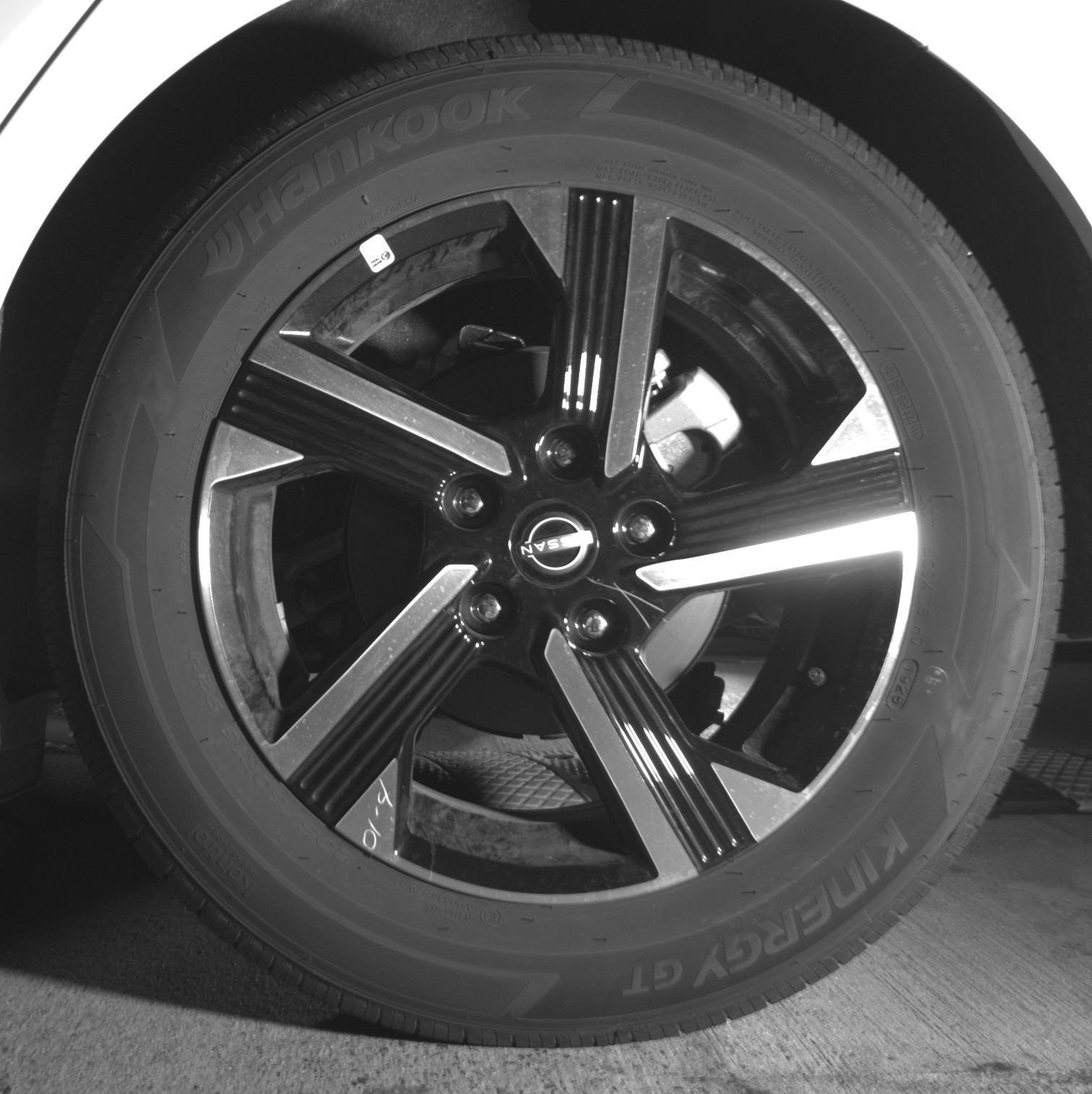 Used 2025 Nissan Sentra SV image 14