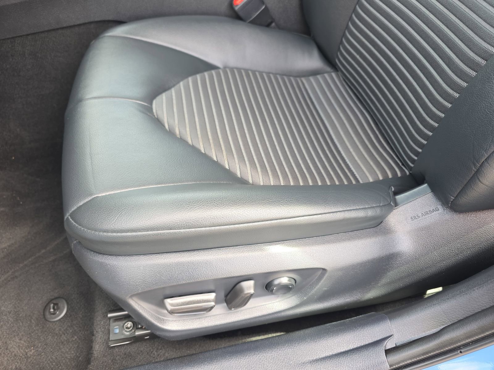 Used 2024 Toyota Camry SE image 27