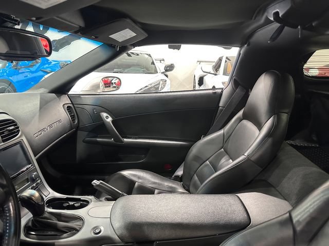 Used 2006 Chevrolet Corvette Coupe RWD image 13