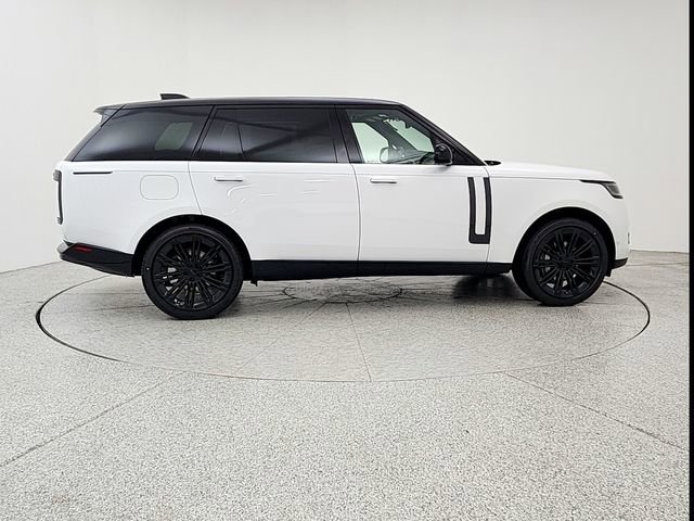 New 2026 Land Rover Range Rover Long Wheelbase SE AWD/4WD image 4