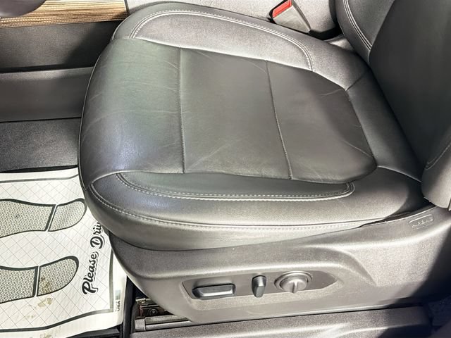 Used 2021 Chevrolet Silverado 1500 LT Trail Boss w/ Convenience Package II AWD/4WD image 19
