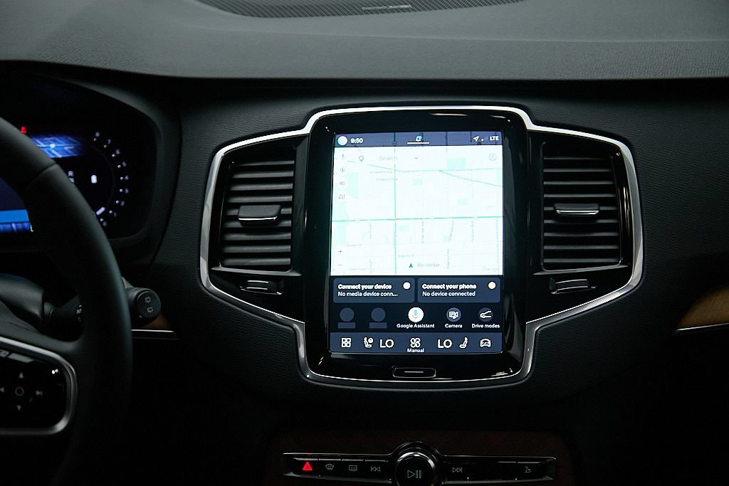 Certified 2024 Volvo XC90 B6 Plus w/ Protection Package Premier AWD/4WD image 30