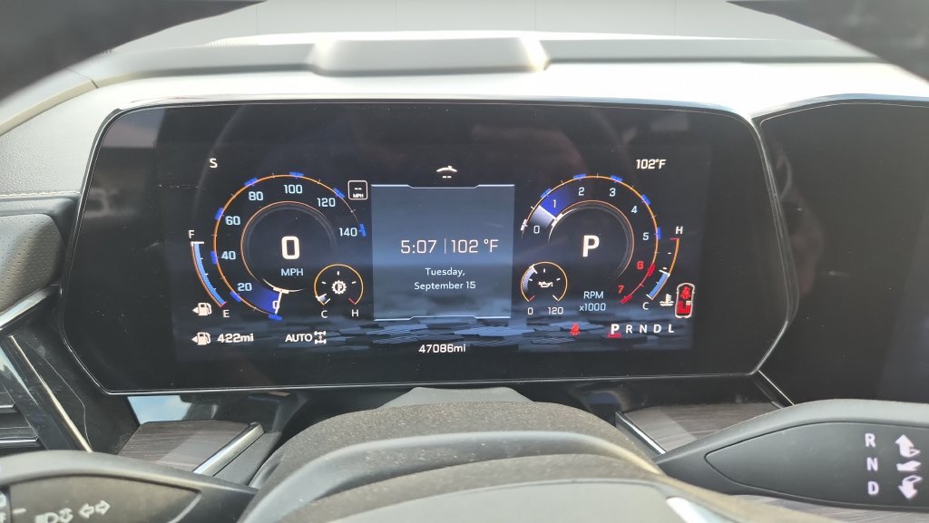 Used 2025 Chevrolet Suburban Premier AWD/4WD image 12