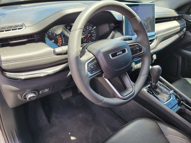 Used 2024 Jeep Compass Latitude w/ Altitude Special Edition image 18