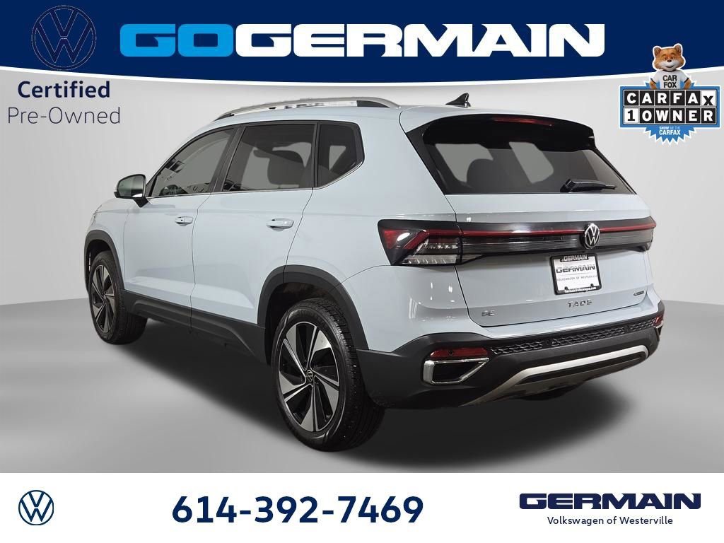 Certified 2025 Volkswagen Taos SE w/ Panoramic Sunroof Package AWD/4WD image 9