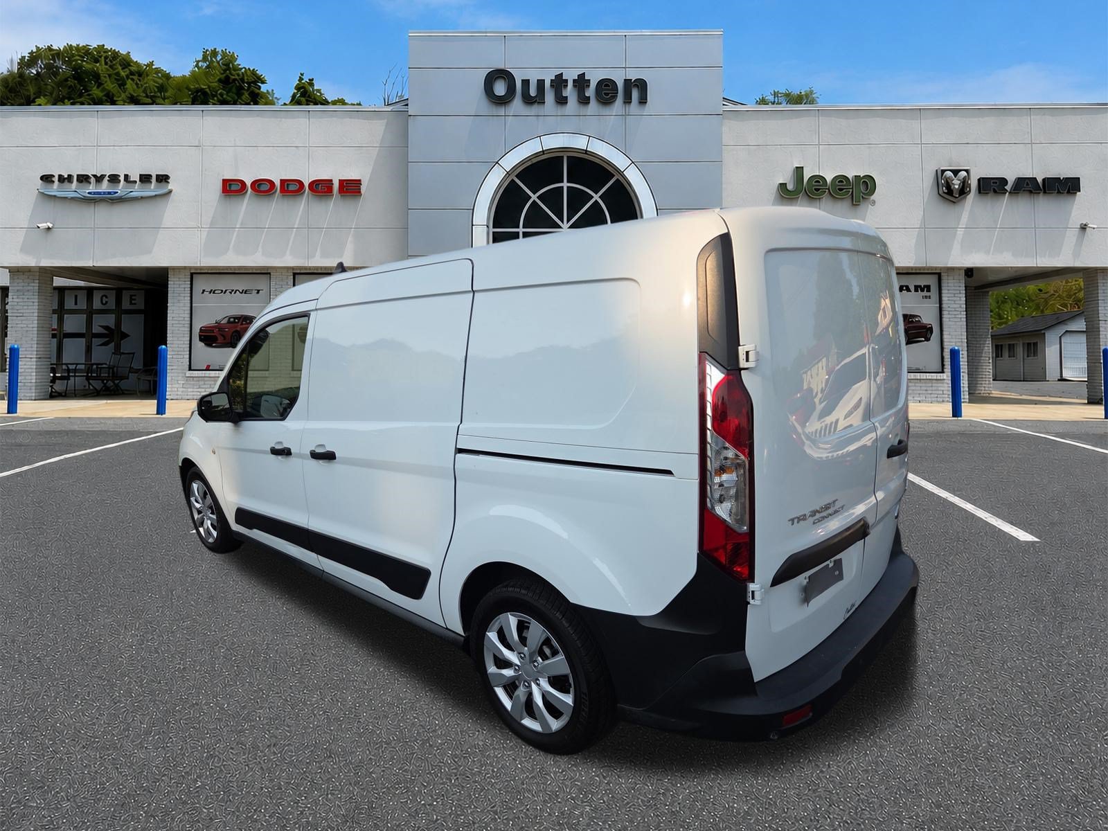 Used 2023 Ford Transit Connect XL FWD image 6