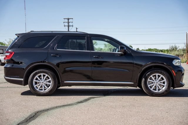 Used 2023 Dodge Durango SXT RWD image 4