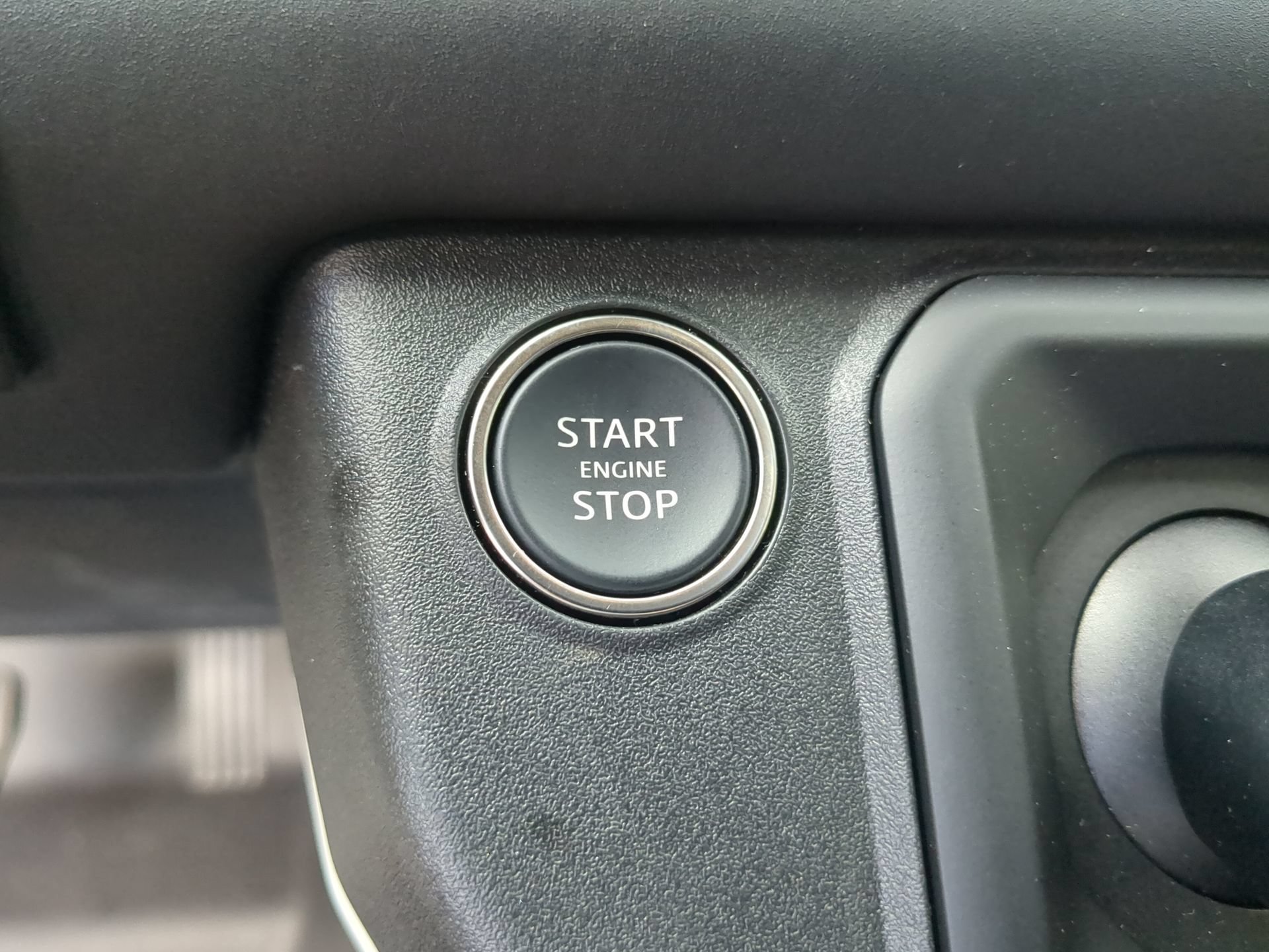 Used 2024 Land Rover Defender 110 X-Dynamic SE AWD/4WD image 69
