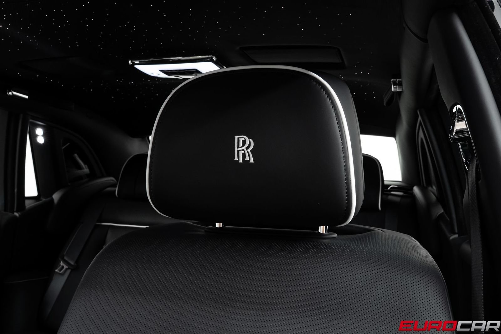 Used 2022 Rolls-Royce Phantom Sedan RWD image 47