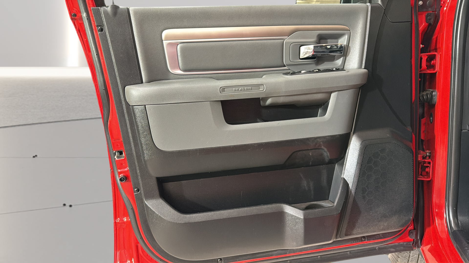 Used 2014 RAM 1500 Classic SLT RWD image 21