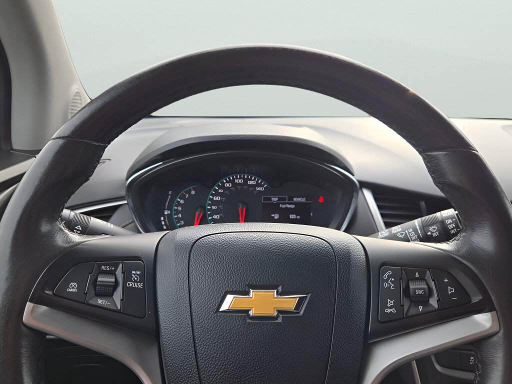 Certified 2019 Chevrolet Trax LT w/ LT Convenience Package FWD image 33