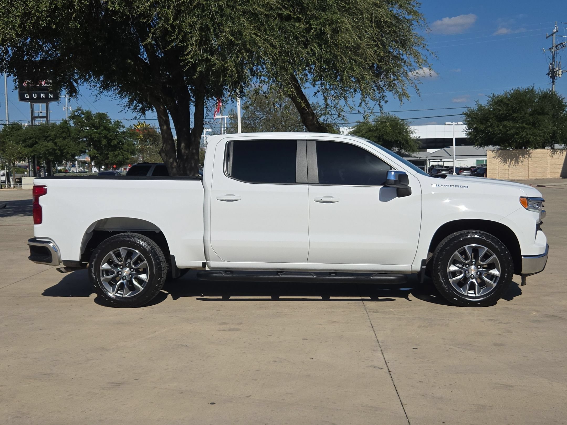 Certified 2026 Chevrolet Silverado 1500 LT RWD image 2