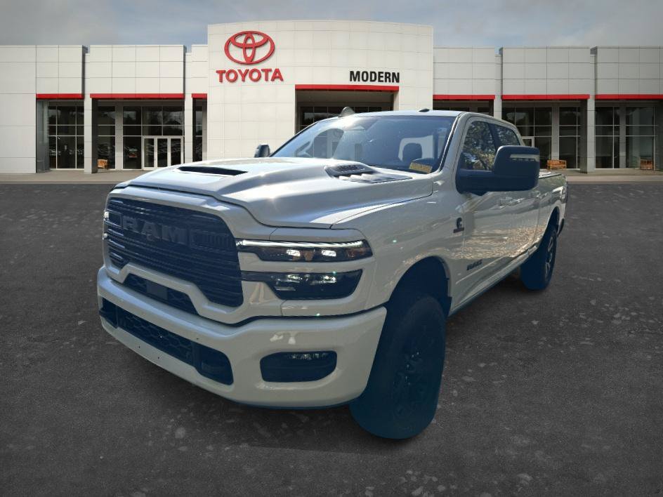Used 2025 RAM 2500 Laramie AWD/4WD image 1